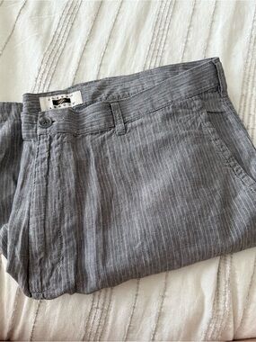 Joseph Abboud Gray Linen Pinstripe Men's Shorts